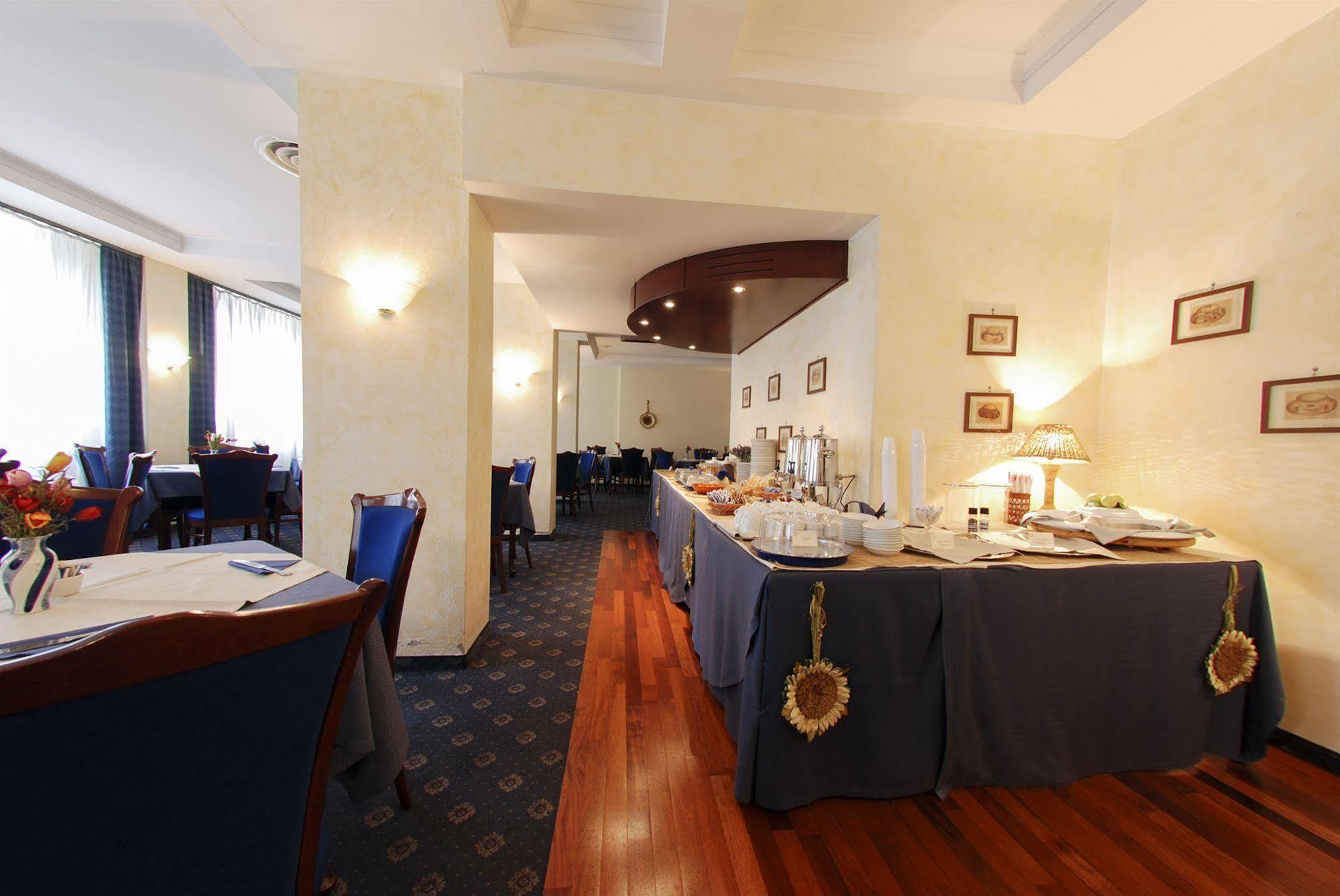 Hotel Mediterraneo Civitavecchia Exterior foto